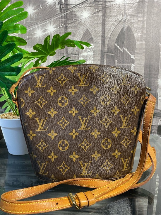 Louis Vuitton Handbags - Authentic Louis Vuitton Vintage Monogram Brown Drouot Crossbody Bag